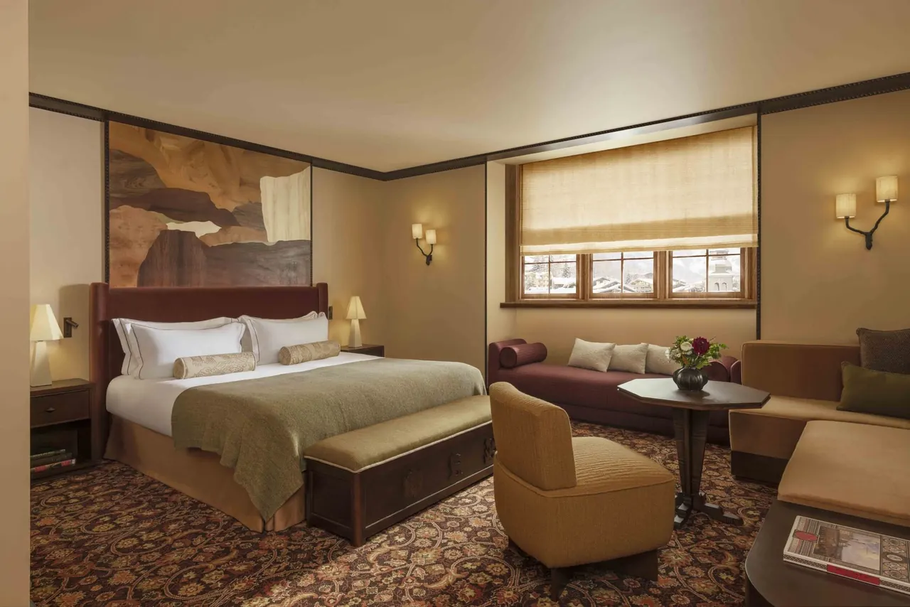 Prestige Room, the bedroom